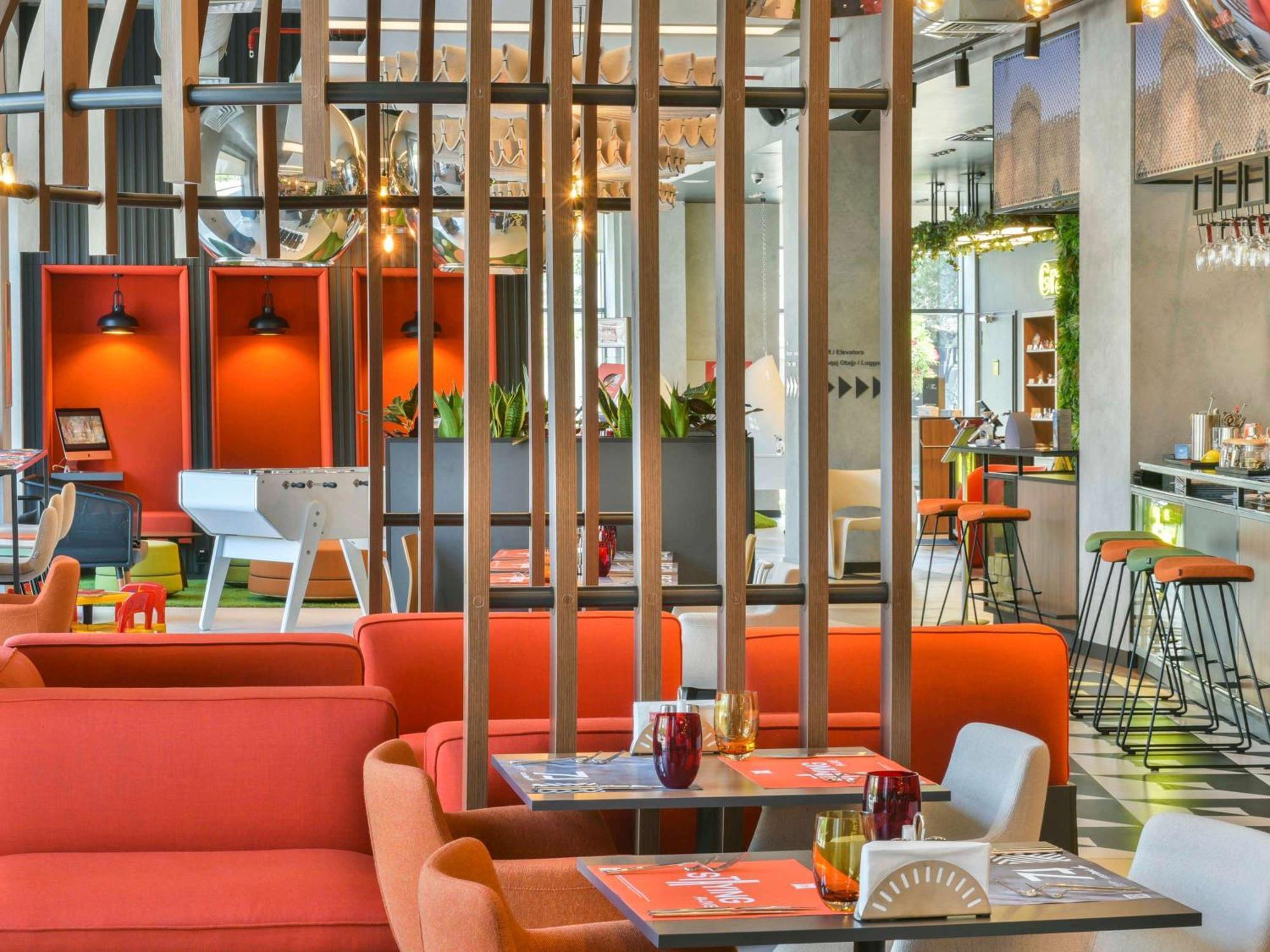 Ibis Baku City Екстер'єр фото