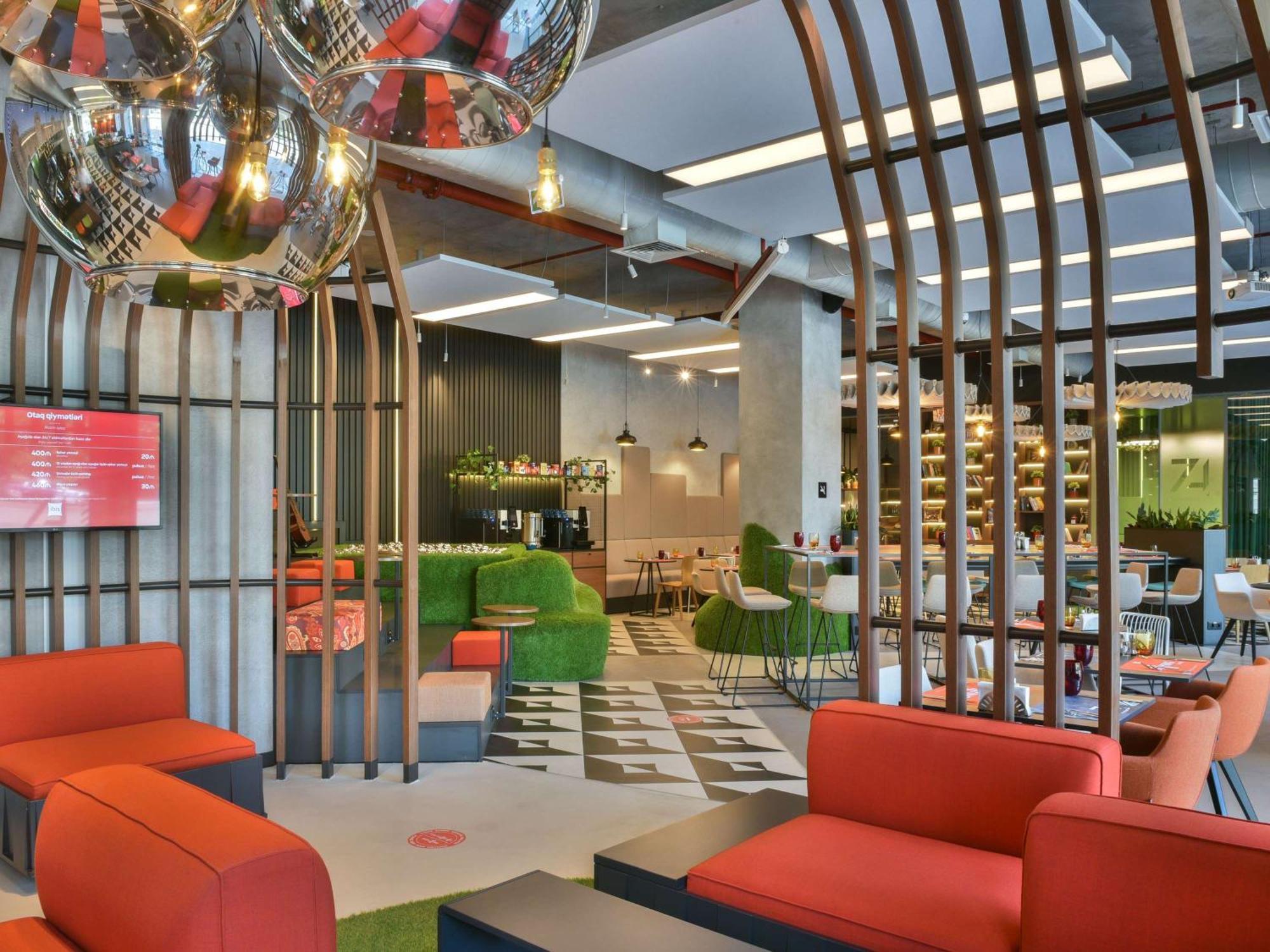 Ibis Baku City Екстер'єр фото