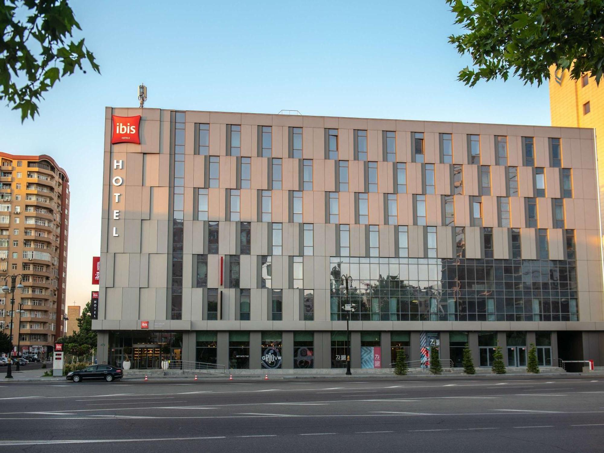 Ibis Baku City Екстер'єр фото