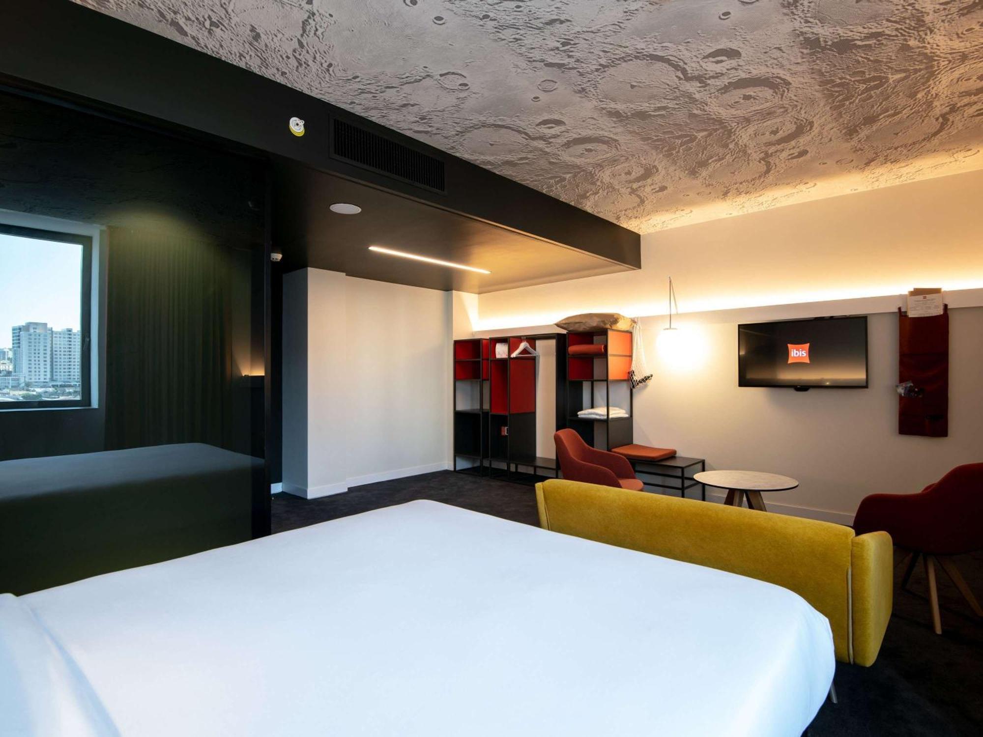 Ibis Baku City Екстер'єр фото