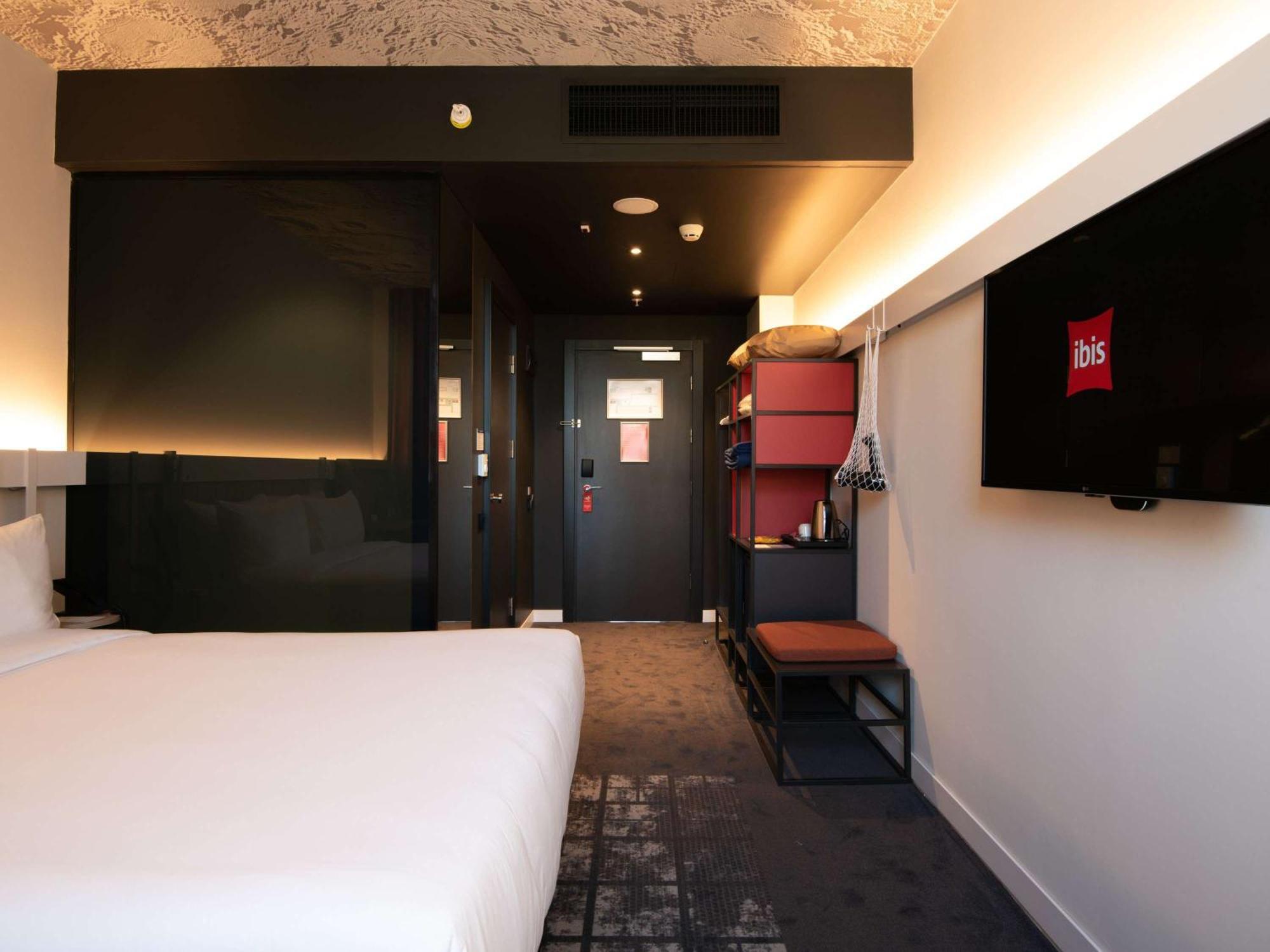 Ibis Baku City Екстер'єр фото